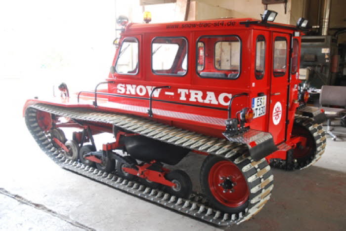 SNOW TRAC ST4 B 9790
